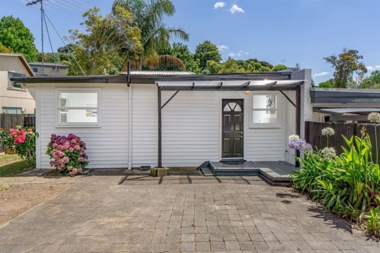 Photo of property in 2/126 Stredwick Drive, Torbay, Auckland, 0630
