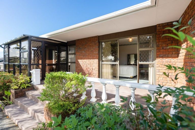 Photo of property in 14 Poplar Grove, Whalers Gate, New Plymouth, 4310