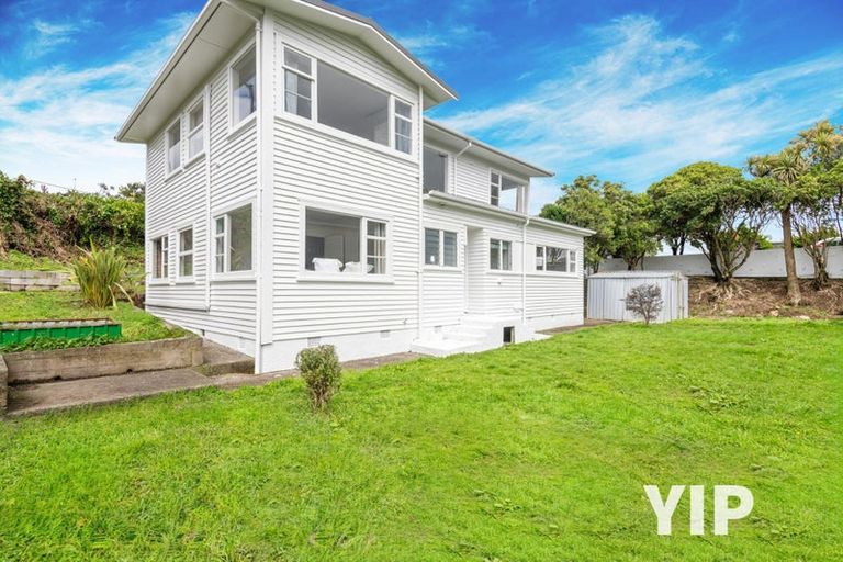 Photo of property in 2 Ironside Road, Johnsonville, Wellington, 6037