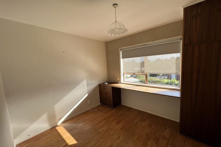 Photo of property in 10 Markham Place, Bucklands Beach, Auckland, 2012