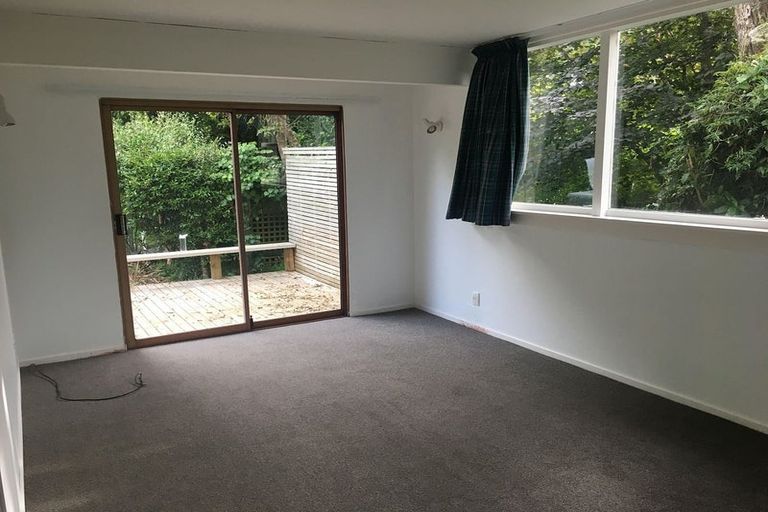 Photo of property in 2a West Road, Northland, Wellington, 6012