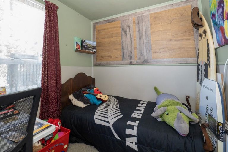 Photo of property in 81 Mcmurdo Street, Tinwald, Ashburton, 7700