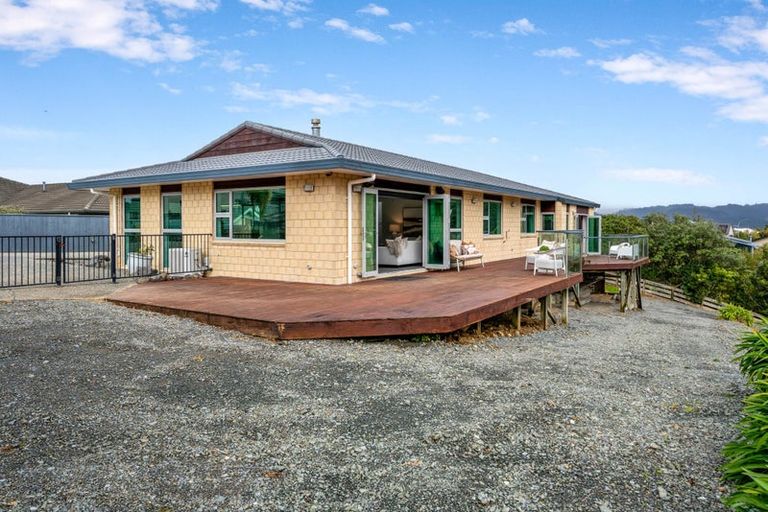 Photo of property in 45a Kirton Drive, Riverstone Terraces, Upper Hutt, 5018
