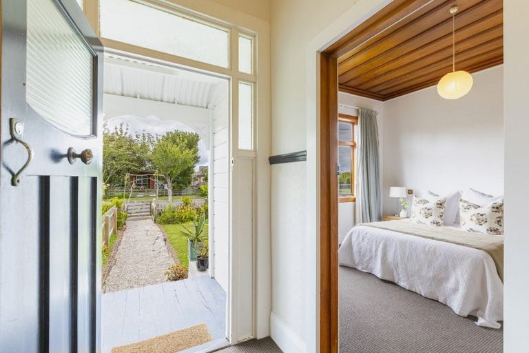 Photo of property in 59 Ferry Road, Clive, 4102