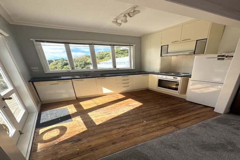 Photo of property in 3/44 Northland Road, Northland, Wellington, 6012