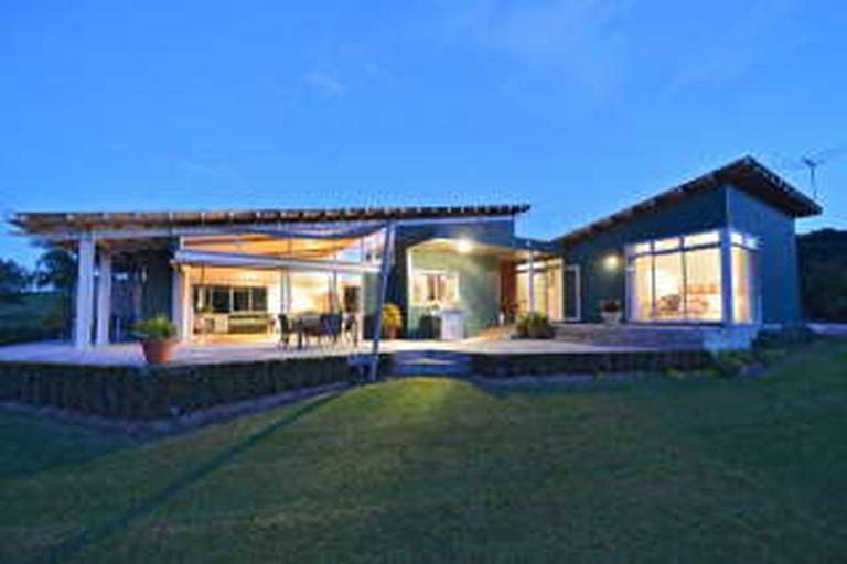 Photo of property in 610 Puketona Road, Haruru, 0204