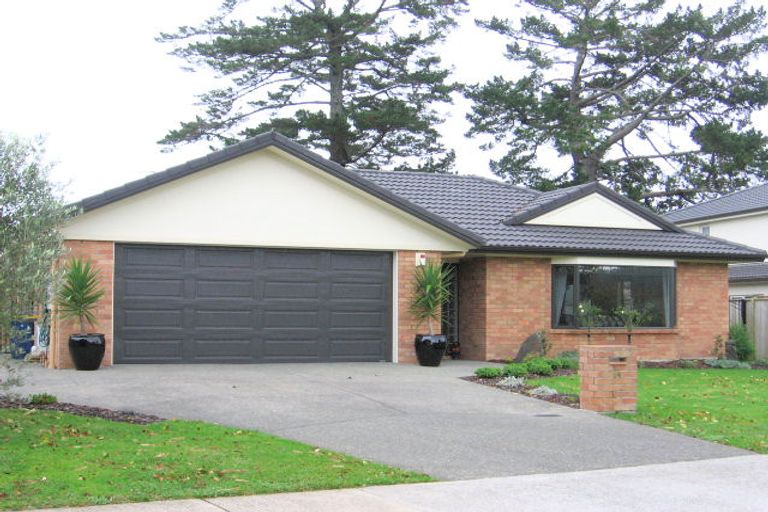 Photo of property in 44 Te Wharau Drive, Greenhithe, Auckland, 0632
