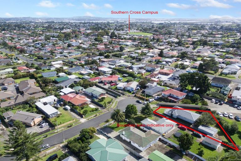 Photo of property in 19 Hardie Street, Mangere East, Auckland, 2024