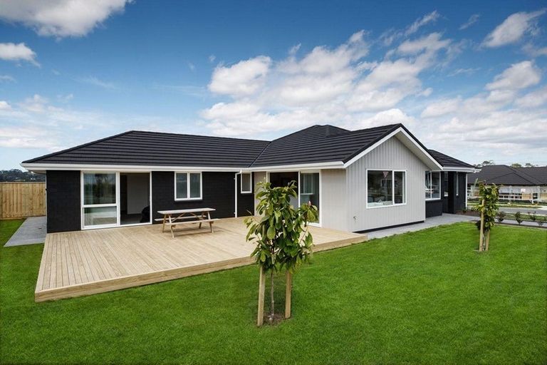 Photo of property in 15 Pitoitoi Drive, Riverhead, 0820