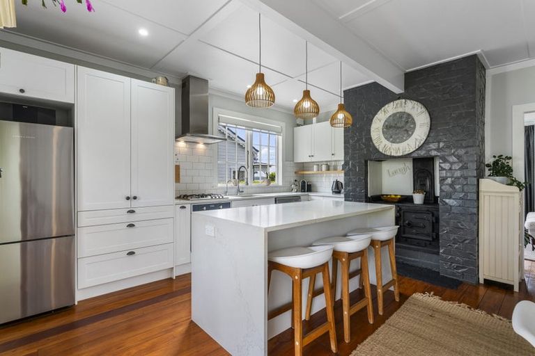 Photo of property in 16 Princes Street, Northcote Point, Auckland, 0627