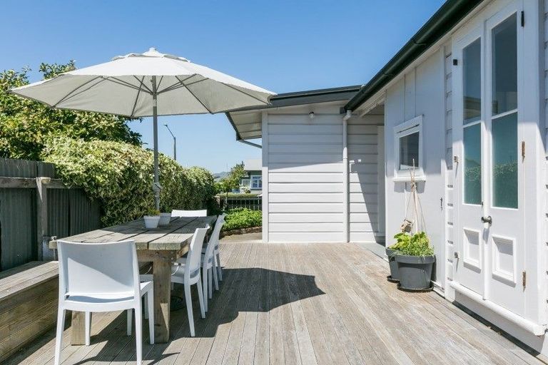 Photo of property in 1001 Plunket Street, Saint Leonards, Hastings, 4120