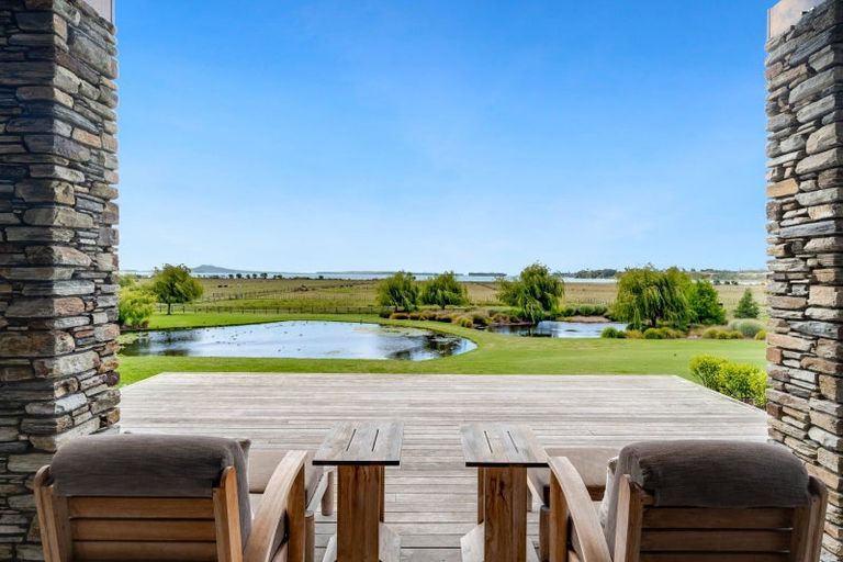 Photo of property in 42 Porterfield Road, Whitford, Howick, 2571