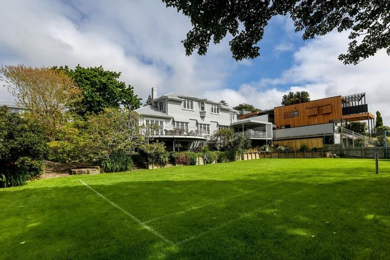 Photo of property in 39 Fillis Street, New Plymouth, 4310