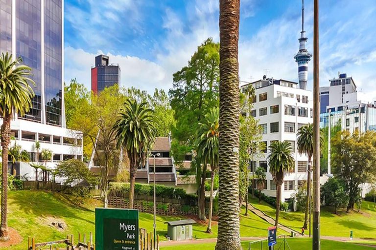 Photo of property in The Duxton Hotel Apartments, 6p/100 Greys Avenue, Auckland Central, Auckland, 1010