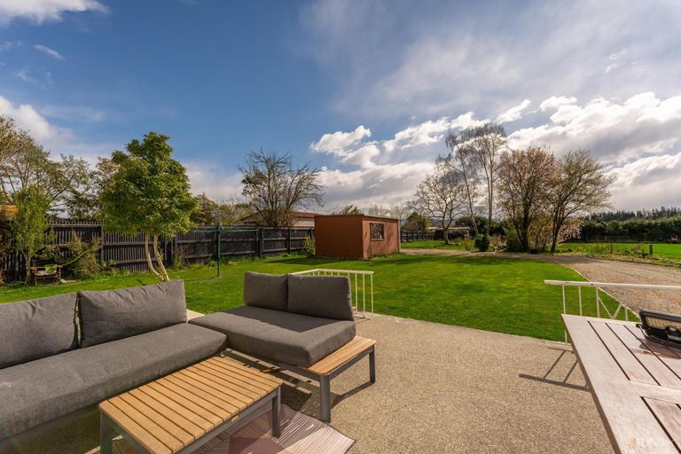 Photo of property in 60 Timaru Road, Waimate, 7924