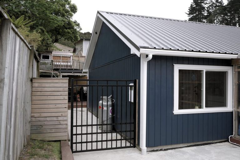 Photo of property in 46b Lees Grove, Wainuiomata, Lower Hutt, 5014