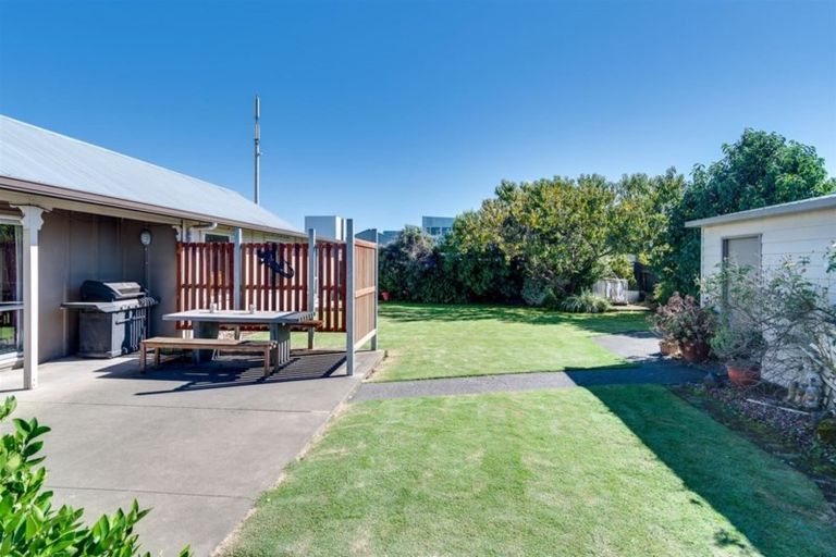 Photo of property in 16 Townshend Crescent, Greenmeadows, Napier, 4112