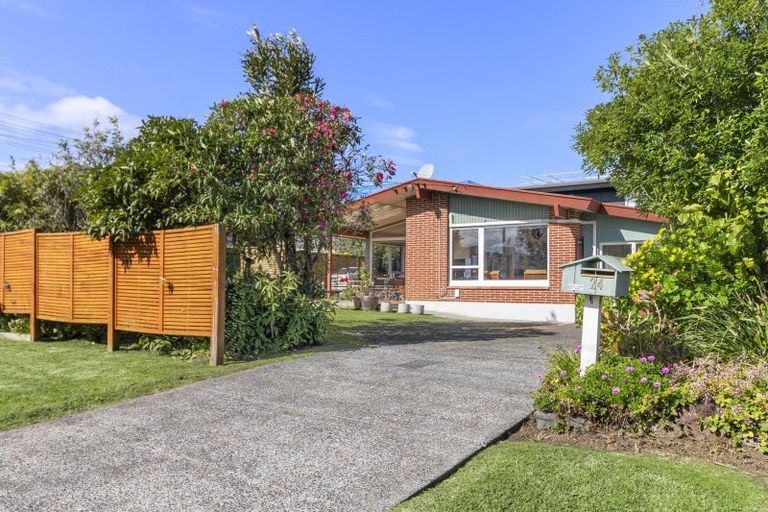 Photo of property in 1/24 Byron Avenue, Takapuna, Auckland, 0622