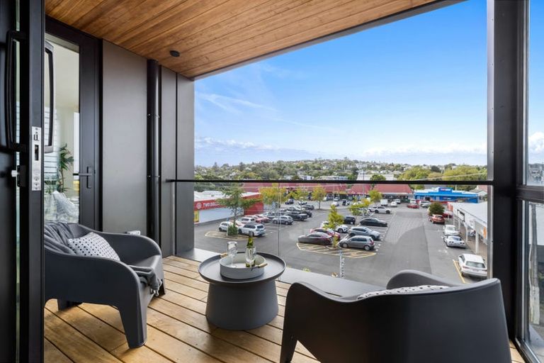 Photo of property in 205/32 Anzac Road, Browns Bay, Auckland, 0630