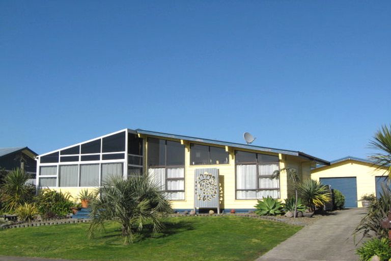 Photo of property in 7 Alpha Avenue, Coastlands, Whakatane, 3120