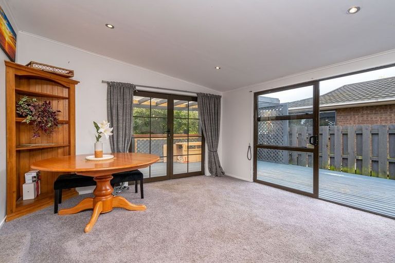 Photo of property in 46 Kinmont Crescent, Kinmont Park, Mosgiel, 9024
