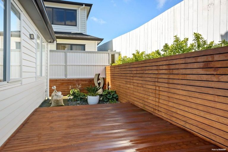 Photo of property in 3 Bight Road, Long Bay, Auckland, 0630