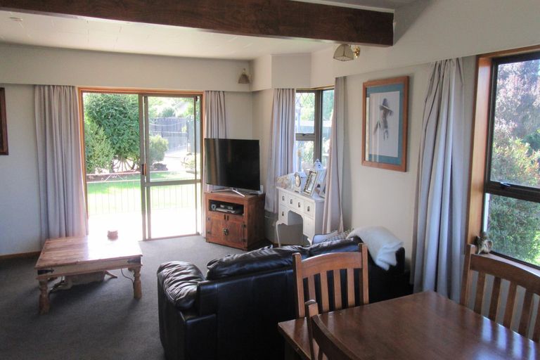 Photo of property in 201 Queen Street, Waimate, 7924