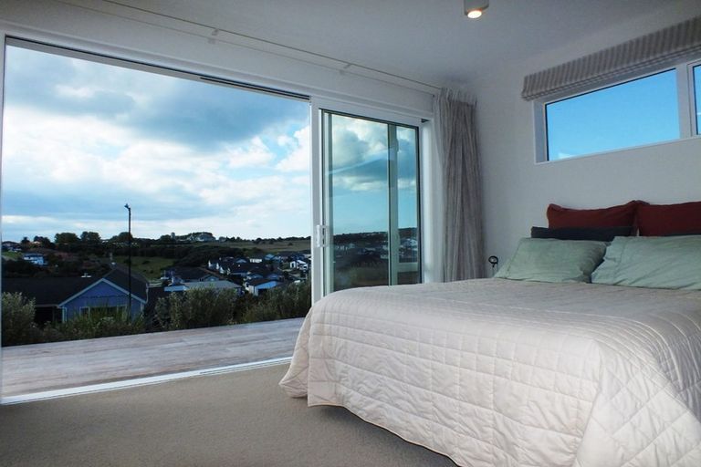 Photo of property in 10 Discovery Drive, Gulf Harbour, Whangaparaoa, 0930