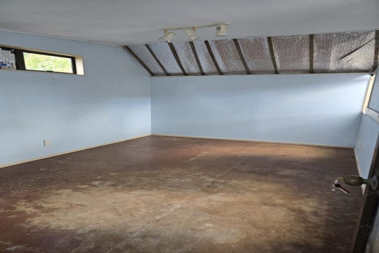 Photo of property in 62 College Road, Northcote, Auckland, 0627