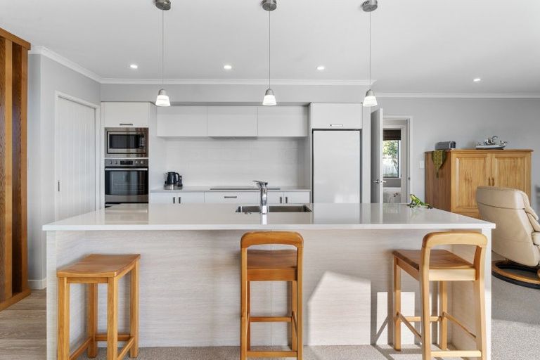 Photo of property in 14 Cassinia Close, Papamoa Beach, Papamoa, 3118