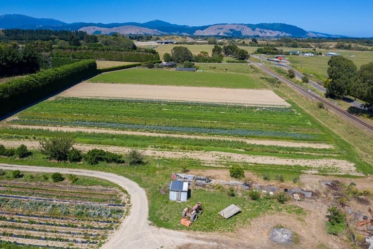 Photo of property in 24 Taylors Road, Otaki, 5583