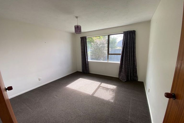Photo of property in 1/11 Manor Place, Bryndwr, Christchurch, 8053