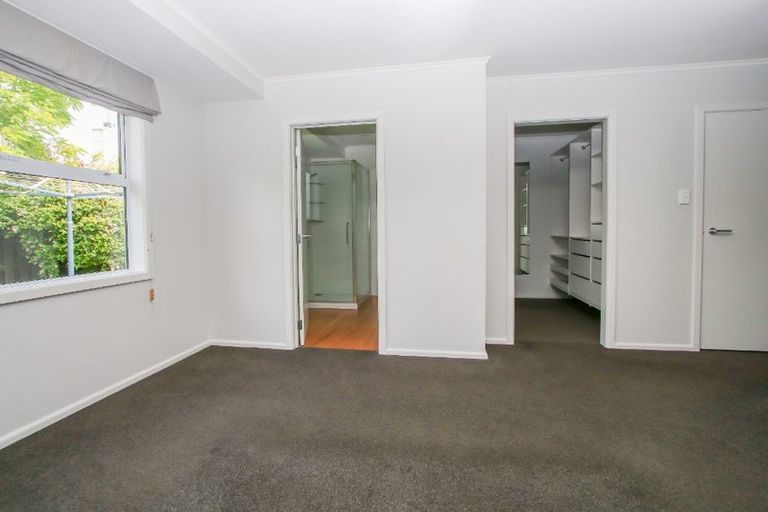 Photo of property in 28 Pulham Crescent, Queenwood, Hamilton, 3210