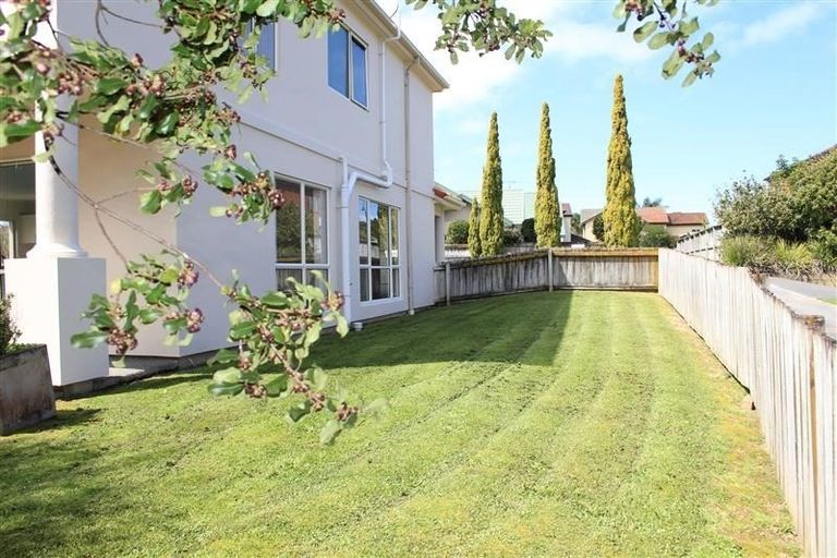 Photo of property in 43 Kinleith Way, Albany, Auckland, 0632