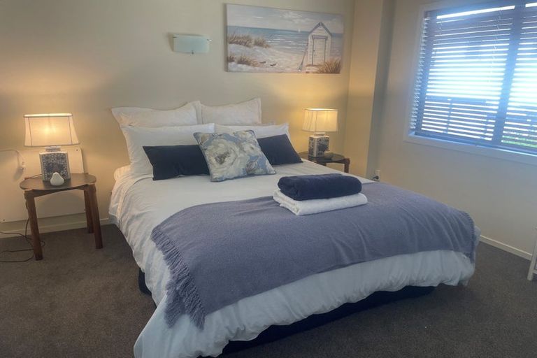 Photo of property in 1/46 Masterton Road, Rothesay Bay, Auckland, 0630