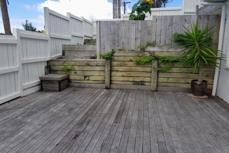Photo of property in 1/23 Harley Road, Takapuna, Auckland, 0622