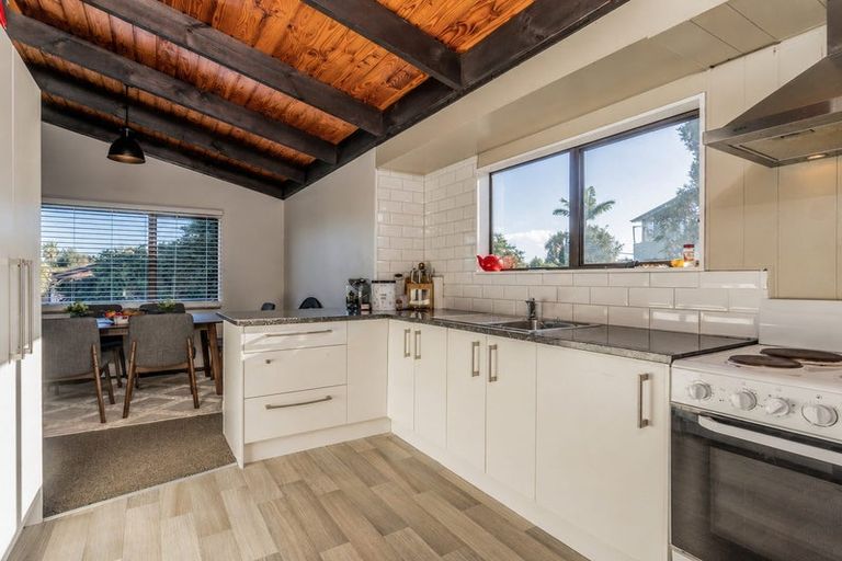 Photo of property in 11 Kaanapali Place, Wattle Downs, Auckland, 2103