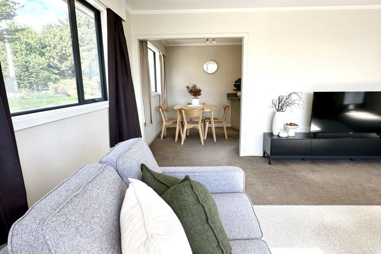 Photo of property in 77 Nichol Street, Heidelberg, Invercargill, 9812