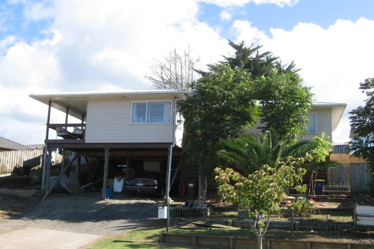 Photo of property in 57 Chislehurst Street, Henderson, Auckland, 0612