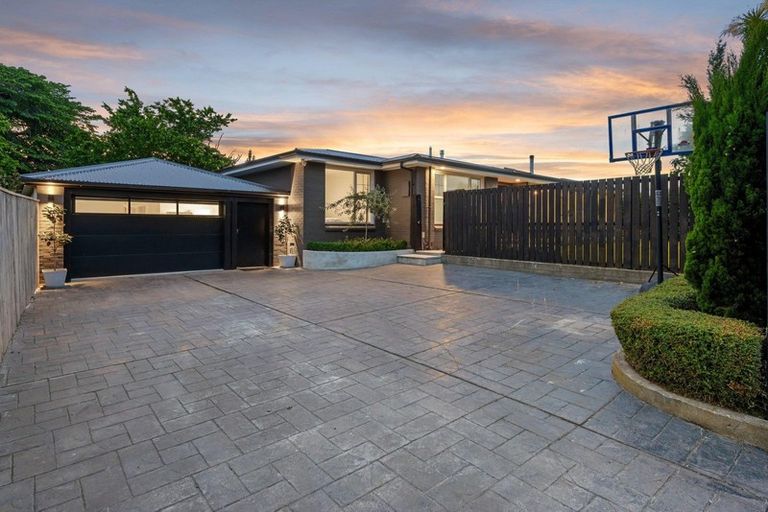 Photo of property in 59 Idris Road, Fendalton, Christchurch, 8052