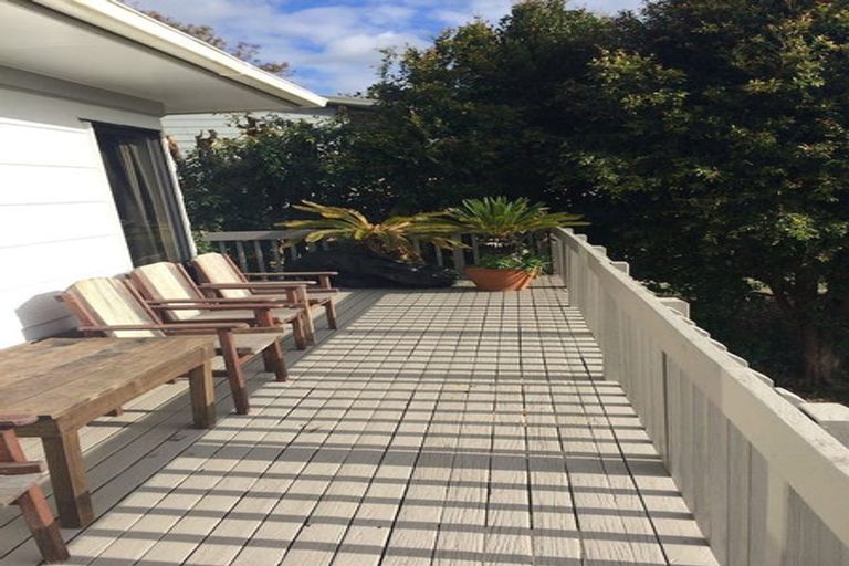 Photo of property in 107 Moore Street, Hillcrest, Auckland, 0627