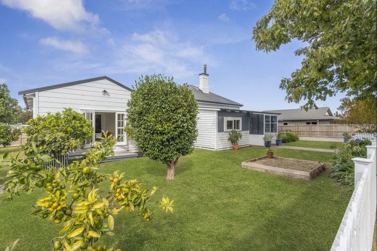 Photo of property in 42 Moore Street, Leamington, Cambridge, 3432