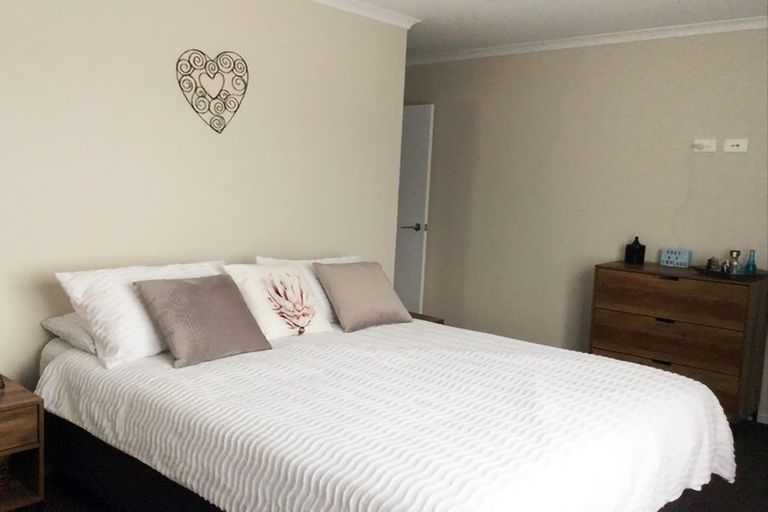 Photo of property in 18 Anna Jean Crescent, Flagstaff, Hamilton, 3210