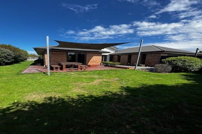 Photo of property in 57 Inwoods Road, Parklands, Christchurch, 8083