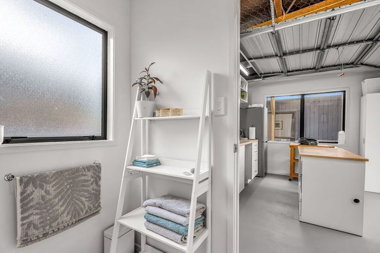 Photo of property in 17 Cook Drive, Whitianga, 3510