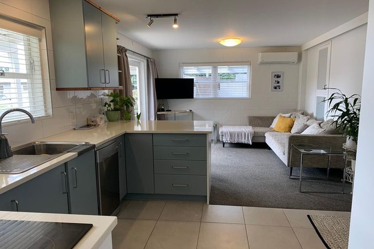 Photo of property in 120a Pah Road, Cockle Bay, Auckland, 2014