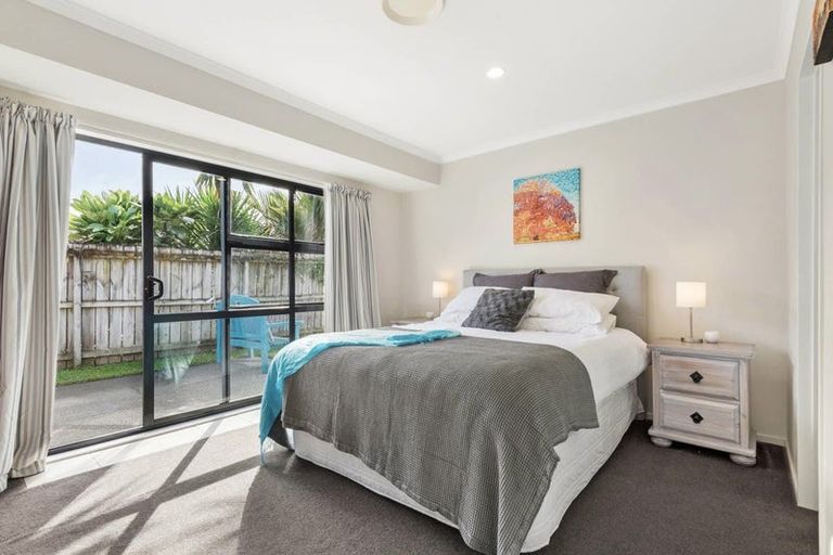 Photo of property in 16 Cathcart Close, Pukekohe, 2120