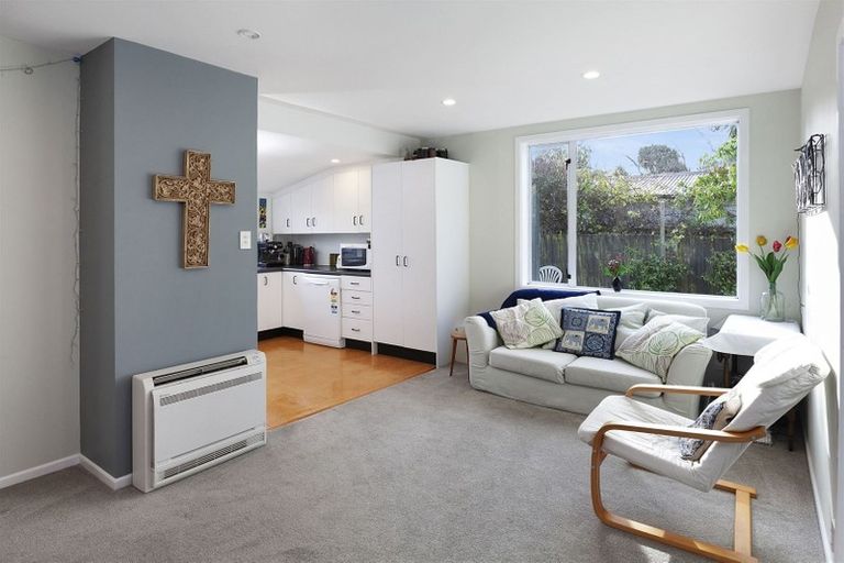 Photo of property in 27 Norwood Street, Beckenham, Christchurch, 8023