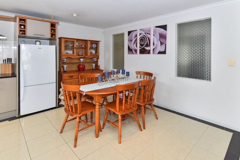 Photo of property in 15 Artillery Drive, Papakura, 2110