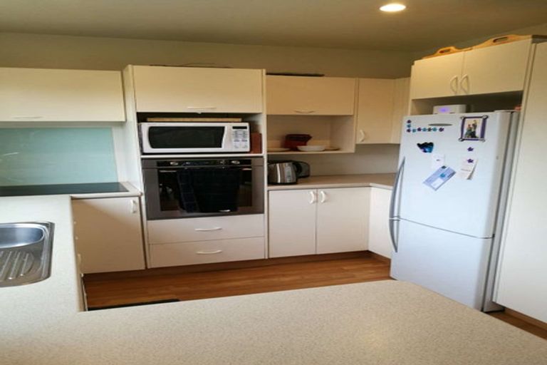 Photo of property in 12 Mcleish Lane, Spreydon, Christchurch, 8024